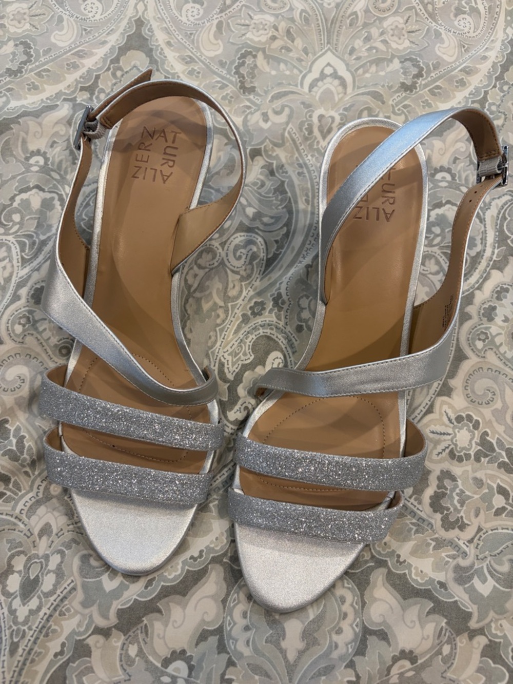 Naturalizer TaimiSilver Sparkle Strappy Heels 12W